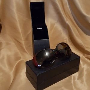 **Authentic  PRADA SUNGLASSES **